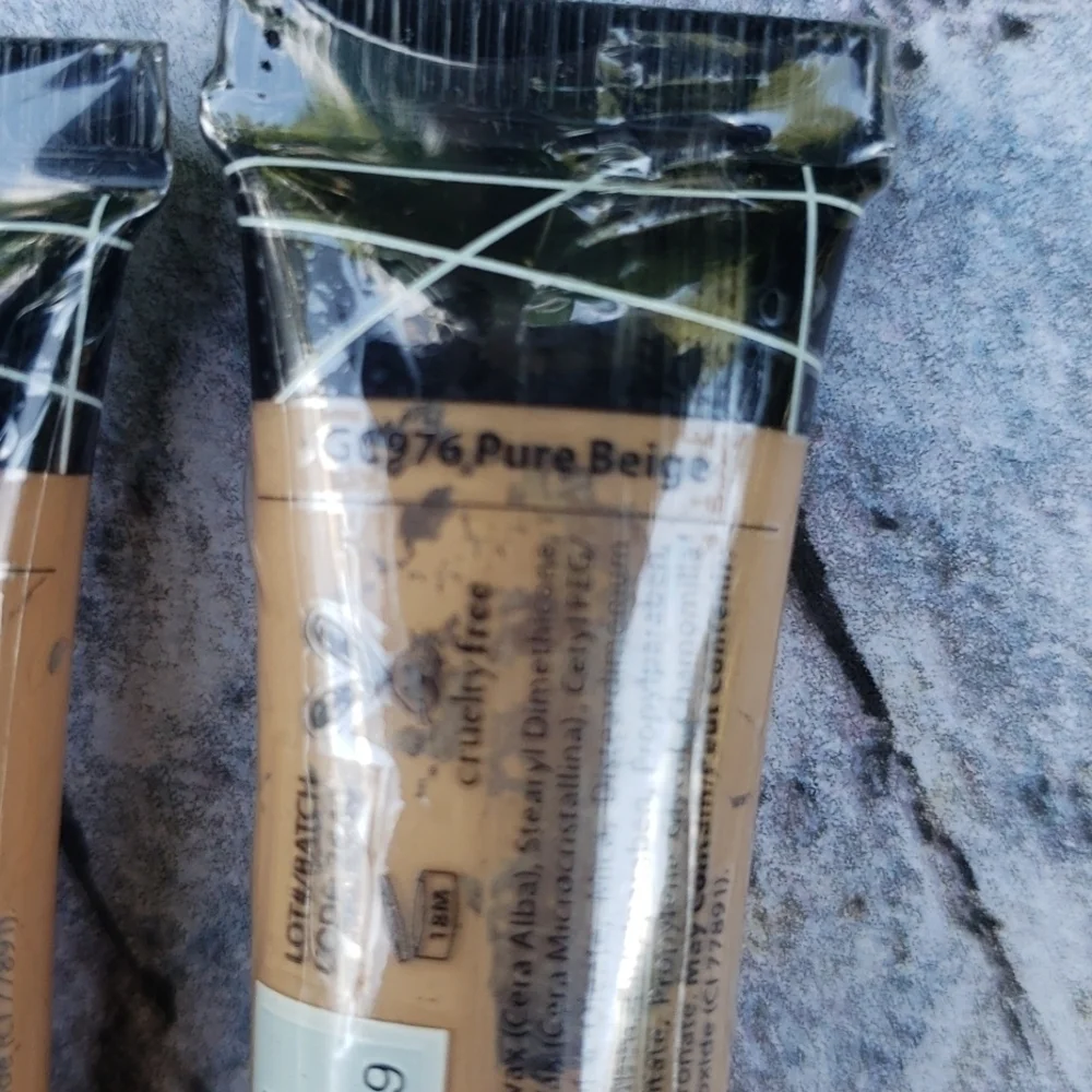 3 pcs. L.A. pro conceal new